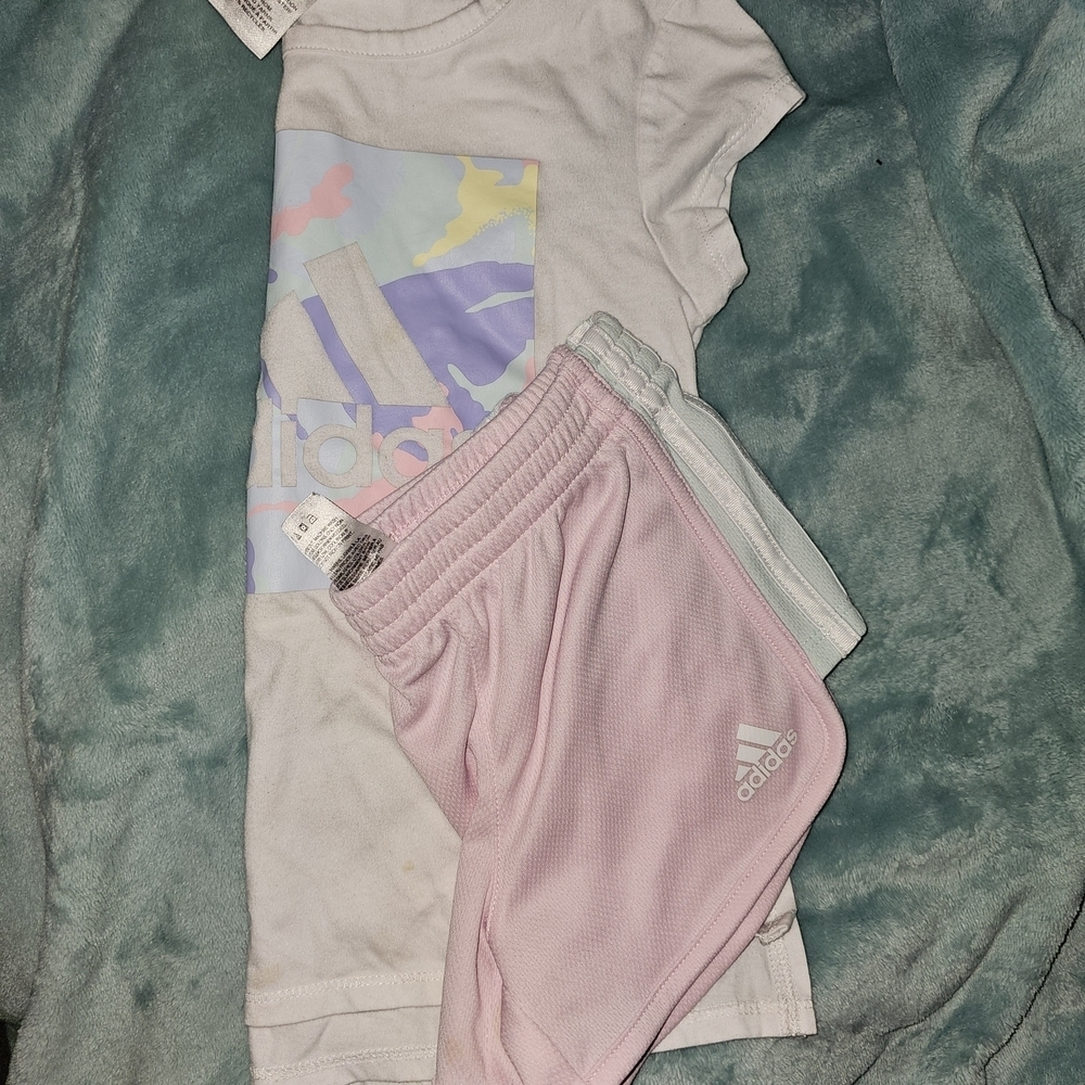 Adidas Kids' Pastel Graphic Tee and Shorts Set - Picture 11 of 13
